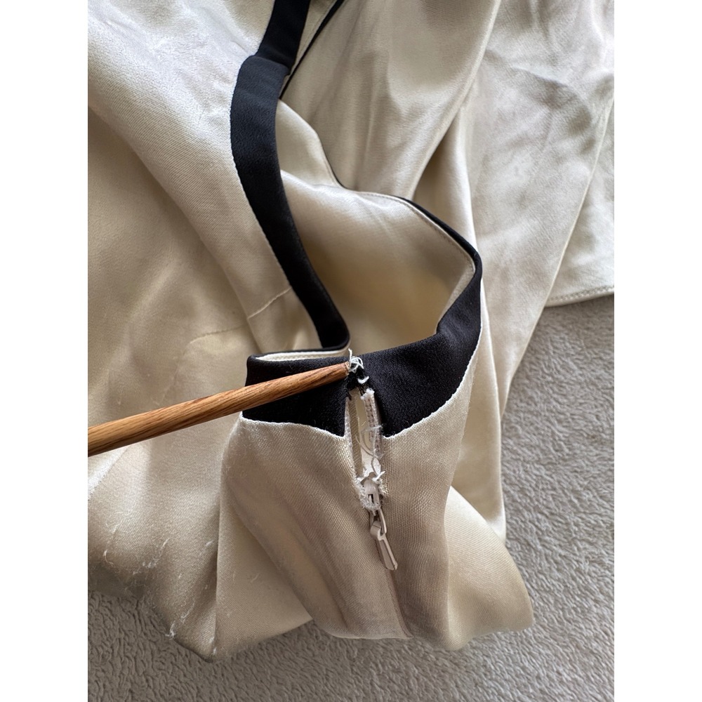 Anthropologie Champagne Gold Satin Cutout Maxi Dress Black Trim XL DR1544 - Picture 5 of 8